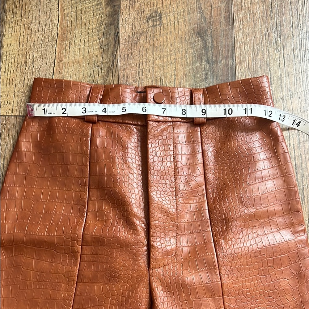 Crocodile Pattern Leather Pants - image 4